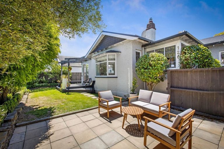 Photo of property in 126 Hamilton Avenue, Ilam, Christchurch, 8041