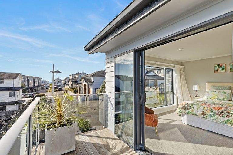 Photo of property in 9 Barque Rise, Long Bay, Auckland, 0630