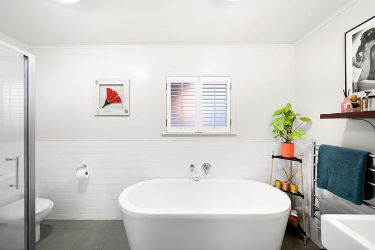 Photo of property in 6 Tudor Crescent, Chedworth, Hamilton, 3210