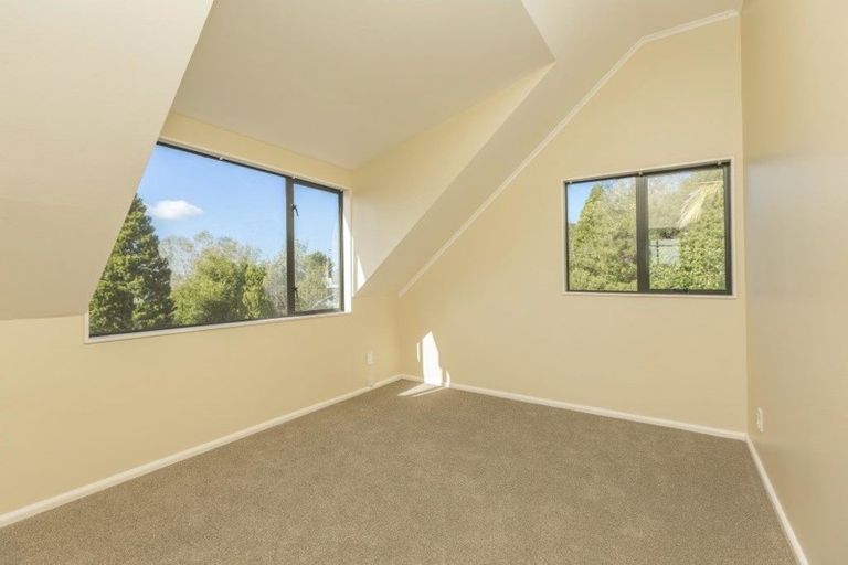 Photo of property in 125 Paremoremo Road, Lucas Heights, Auckland, 0632