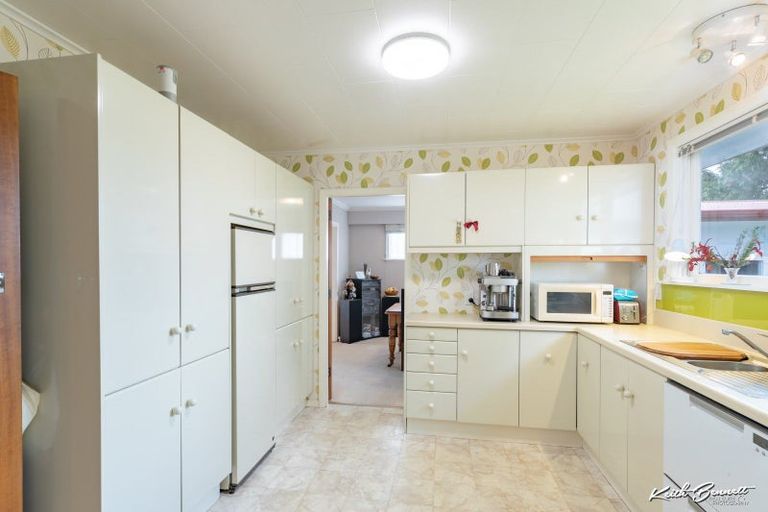 Photo of property in 64 Holdsworth Avenue, Trentham, Upper Hutt, 5018