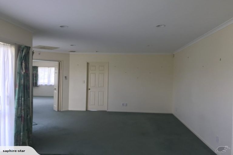 Photo of property in 3 Pikitanga Close, Tawa, Wellington, 5028