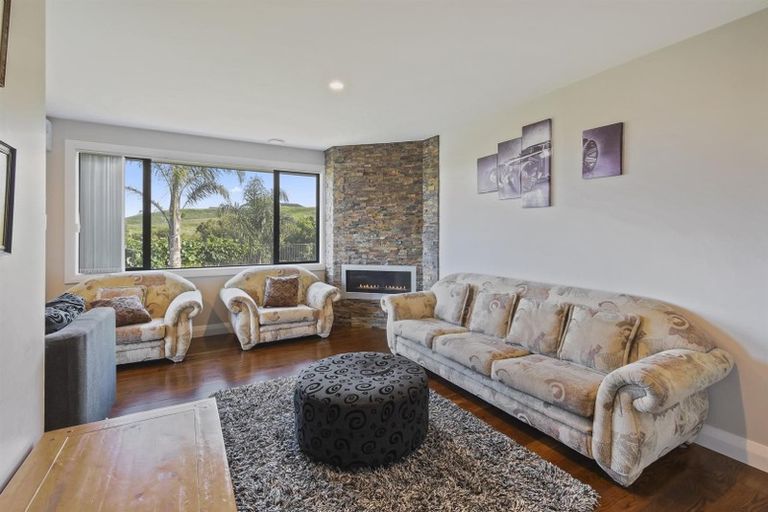 Photo of property in 21 Imperial Place, Flat Bush, Auckland, 2019