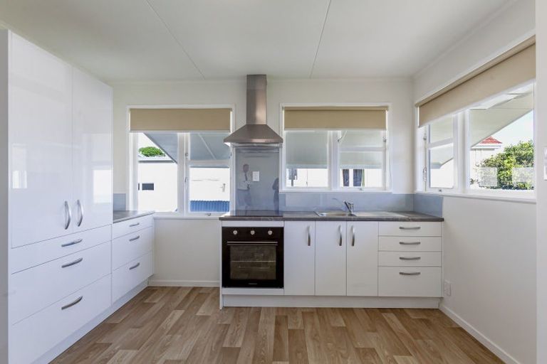 Photo of property in 6a White Street, Taradale, Napier, 4112