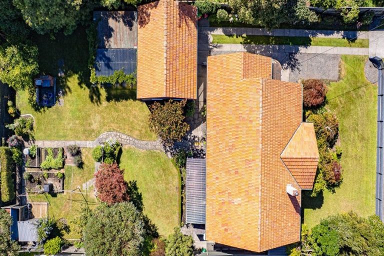 Photo of property in 2 Tarata Street, Saint Johns Hill, Whanganui, 4501