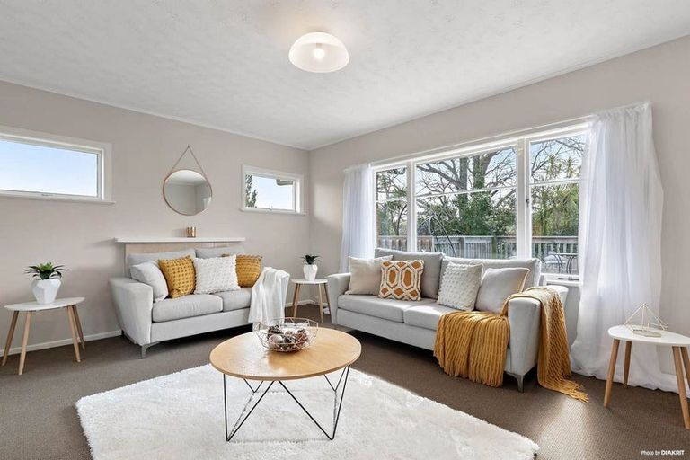 Photo of property in 51 Ramillies Place, Glenfield, Auckland, 0629