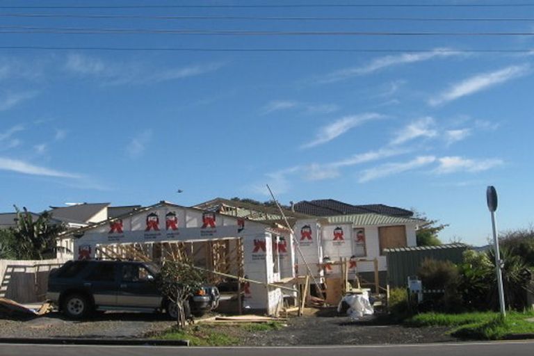Photo of property in 11 Bradbury Road, Botany Downs, Auckland, 2010