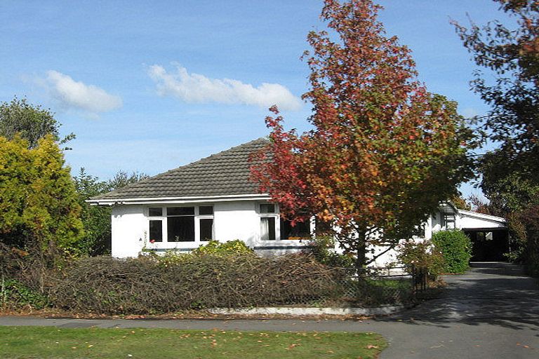 Photo of property in 115 Maidstone Road, Ilam, Christchurch, 8041