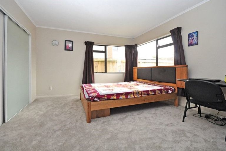 Photo of property in 12a Sturdee Road, Manurewa, Auckland, 2102