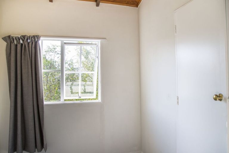 Photo of property in 2/26 Richards Avenue, Forrest Hill, Auckland, 0620