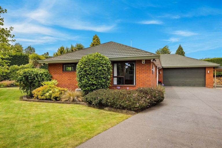 Photo of property in 2 Woodglen Drive, Woodend, 7610