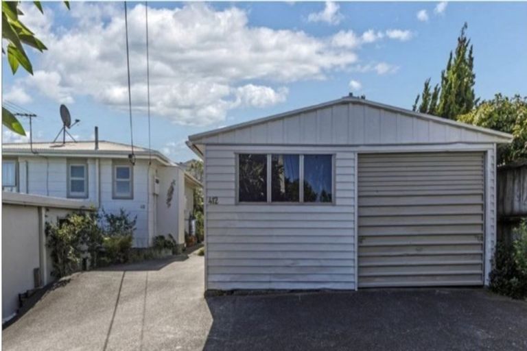 Photo of property in 1/412 East Coast Road, Sunnynook, Auckland, 0630