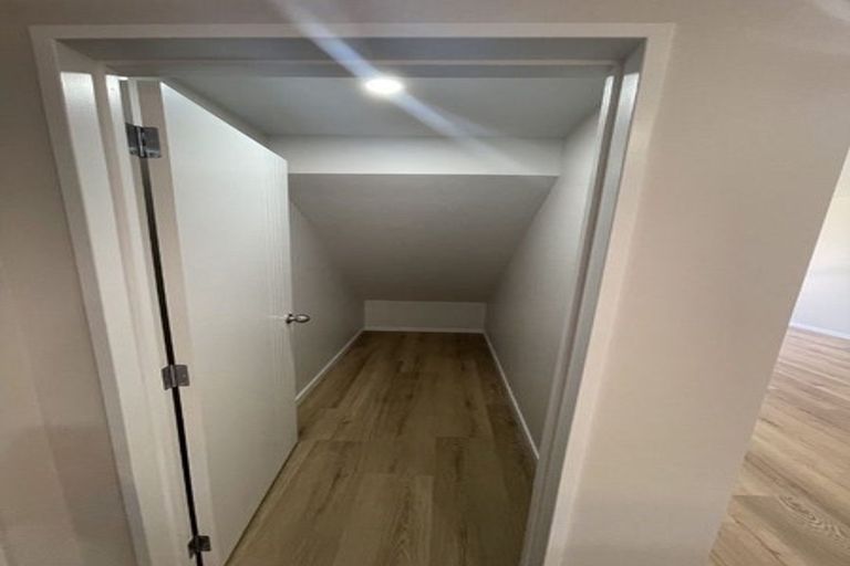 Photo of property in 105b Great South Road, Manurewa, Auckland, 2102