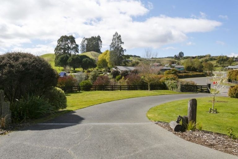 Photo of property in 78 Dalmore Way, Acacia Bay, Taupo, 3385