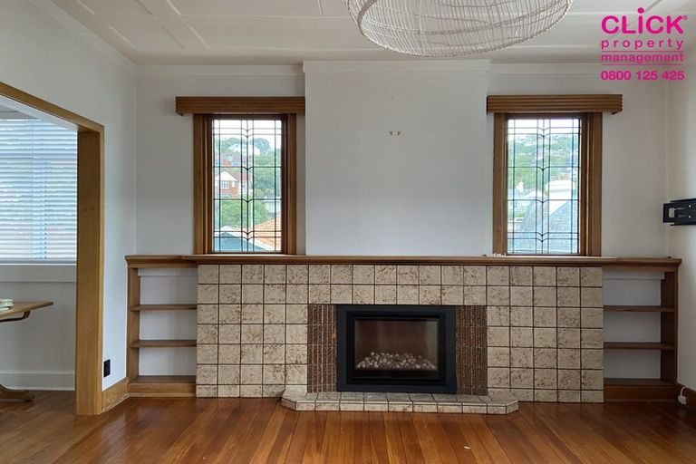 Photo of property in 19 Cliffs Road, Saint Clair, Dunedin, 9012