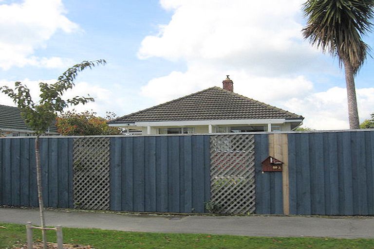 Photo of property in 2/58 Hounslow Street, Ilam, Christchurch, 8041