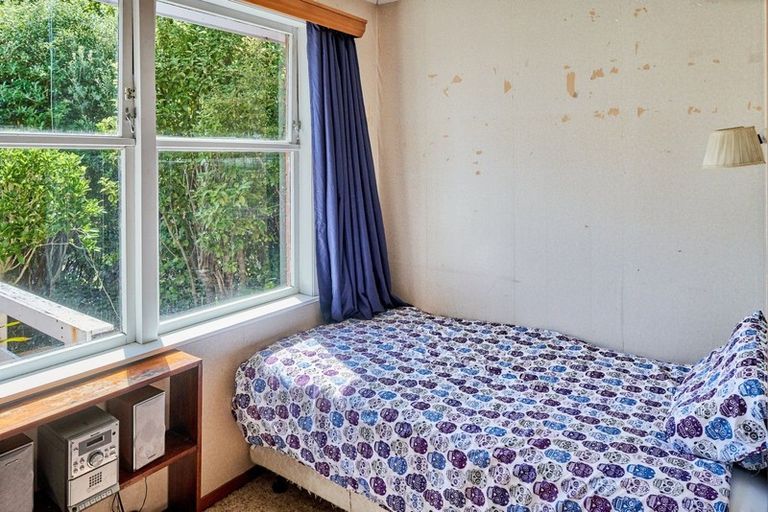 Photo of property in 19 Corlett Road, Plimmerton, Porirua, 5026