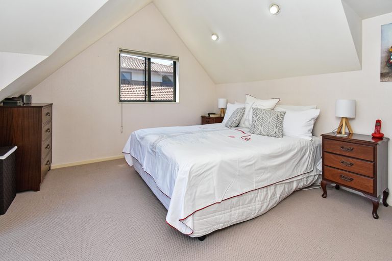 Photo of property in 20b Howe Street, Howick, Auckland, 2014