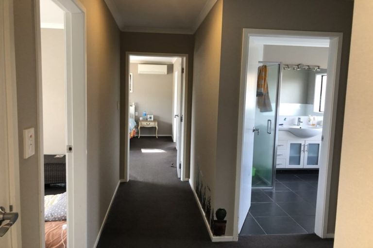 Photo of property in 70 Farringdon Avenue, Rototuna North, Hamilton, 3210