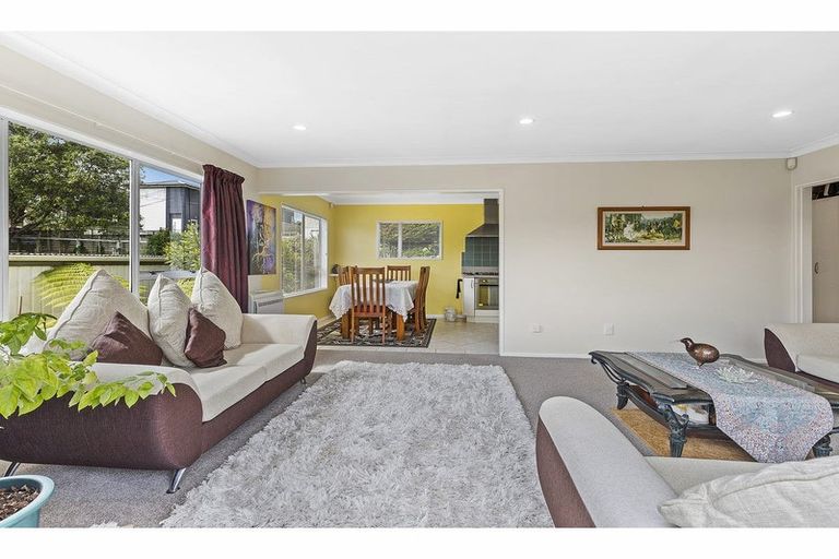 Photo of property in 99 Helston Road, Paparangi, Wellington, 6037