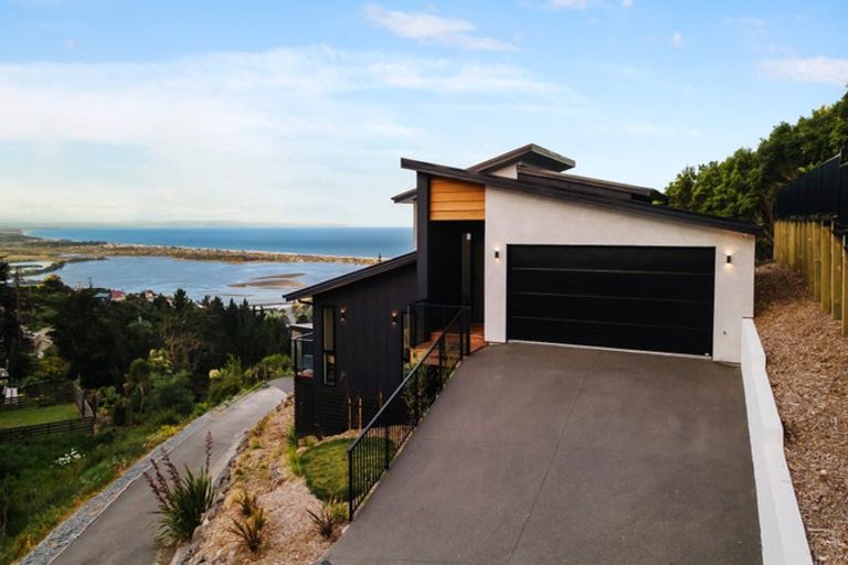 Photo of property in 307a Mount Pleasant Road, Mount Pleasant, Christchurch, 8081