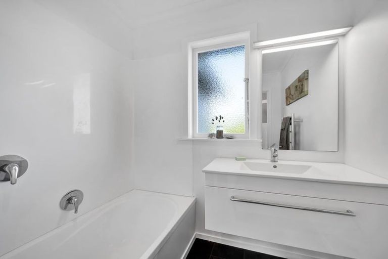 Photo of property in 768 Mountain Road, Lepperton, Inglewood, 4389