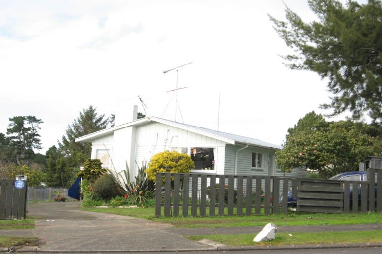 Photo of property in 15 Frangipani Avenue, Manurewa, Auckland, 2102