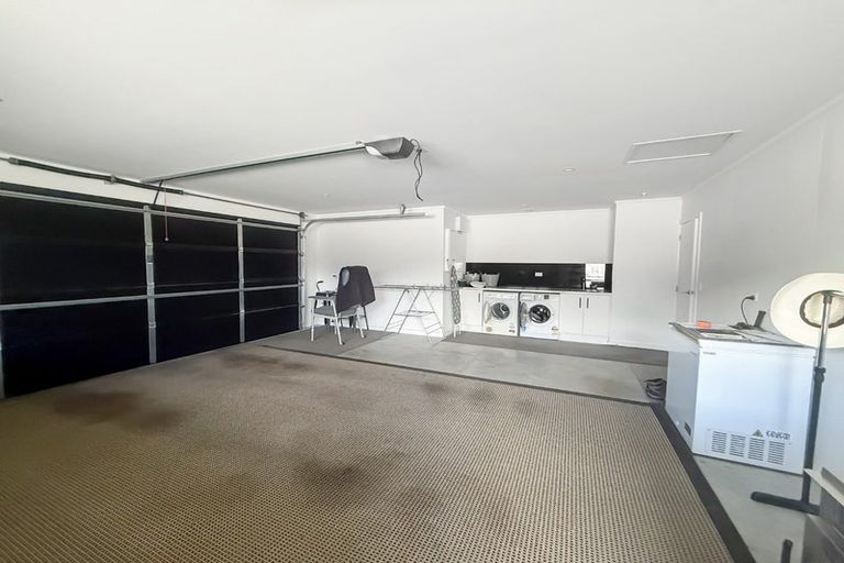 Photo of property in 4 Poroporo Way, Wharewaka, Taupo, 3330