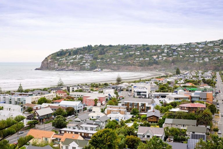 Photo of property in 4 Aranoni Track, Clifton, Christchurch, 8081