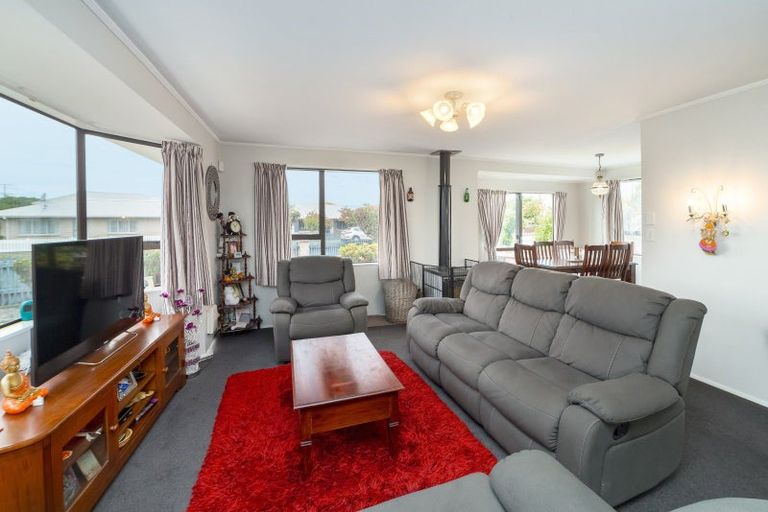 Photo of property in 49 Cambridge Terrace, Masterton, 5810