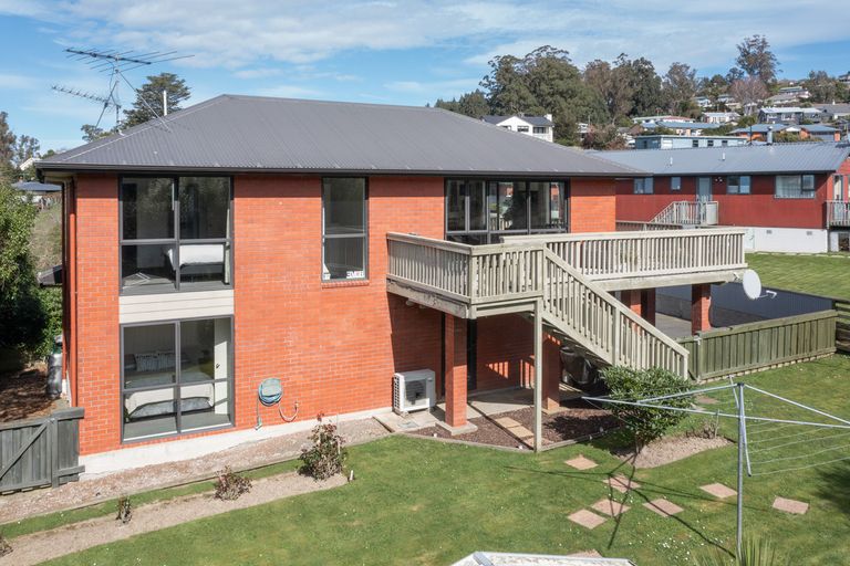 Photo of property in 18a Sretlaw Place, Brockville, Dunedin, 9011