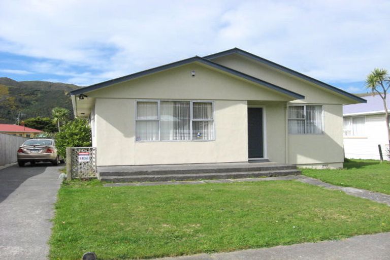 Photo of property in 28 Hamstead Street, Wainuiomata, Lower Hutt, 5014