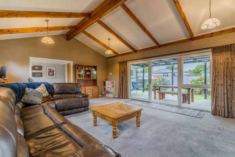 Photo of property in 37 Dryden Street, Milton, 9220