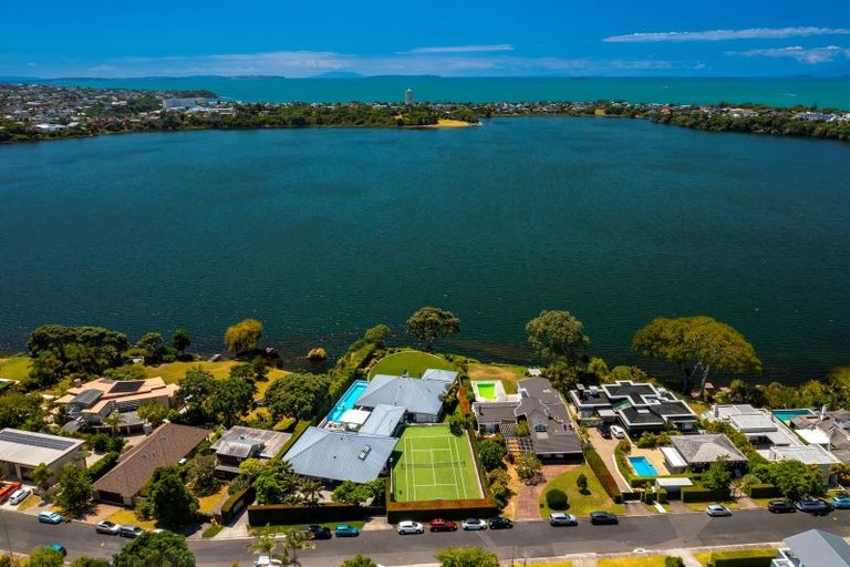 Photo of property in 23-27 Lake View Road, Takapuna, Auckland, 0622