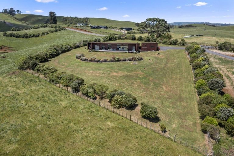 Photo of property in 812 Ruapuke Road, Raglan, 3296
