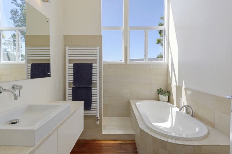 Photo of property in 18 Montgomery Terrace, Hillsborough, Christchurch, 8022