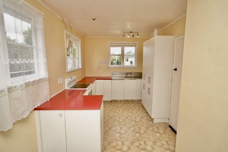 Photo of property in 25 Manchester Street, Takaro, Palmerston North, 4412