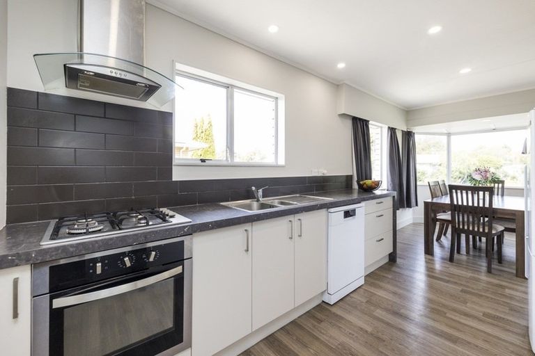 Photo of property in 108 Apollo Parade, Milson, Palmerston North, 4414