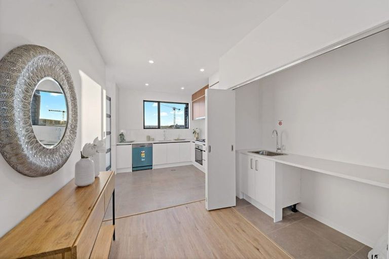 Photo of property in 166 Squadron Drive, Hobsonville, Auckland, 0616