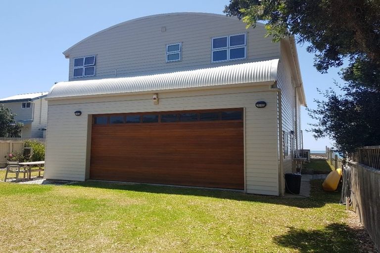 Photo of property in 25b Te Kapua Street, Oakura, Hikurangi, 0184