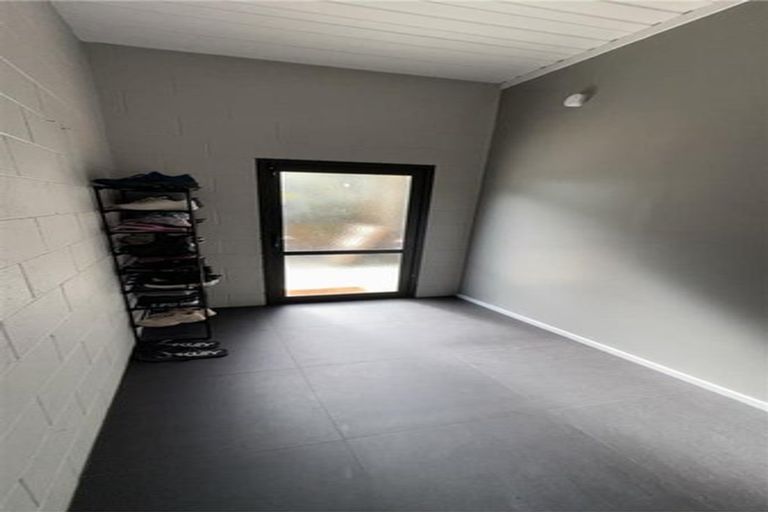 Photo of property in 11 Burke Street, Hospital Hill, Napier, 4110