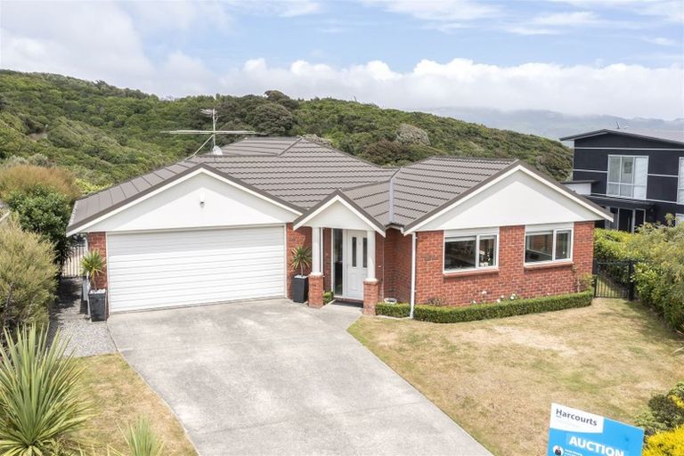 Photo of property in 27 Milford Street, Aotea, Porirua, 5024