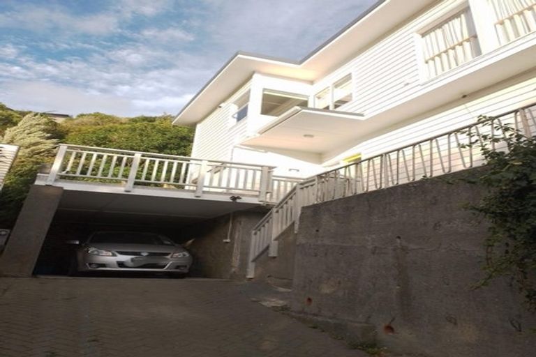 Photo of property in 39 Rangoon Street, Khandallah, Wellington, 6035