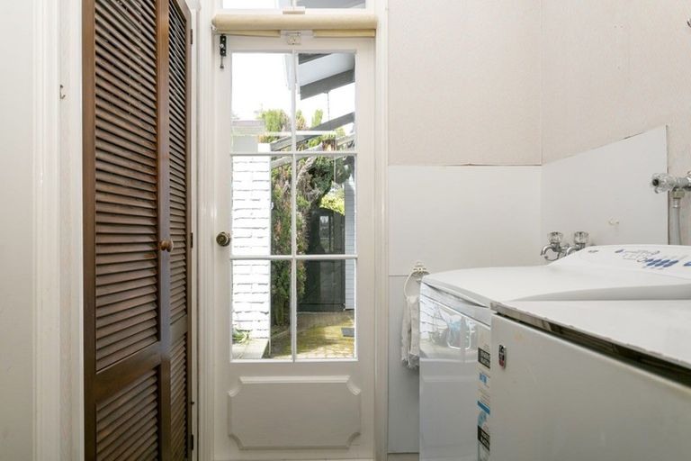 Photo of property in 60 Harvey Street, Waipahihi, Taupo, 3330