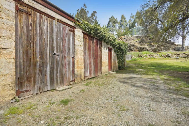 Photo of property in 90 Crawford Hills Road, Galloway, Alexandra, 9393