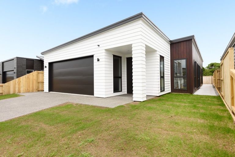 Photo of property in 71 Awatira Drive, Papamoa Beach, Papamoa, 3118