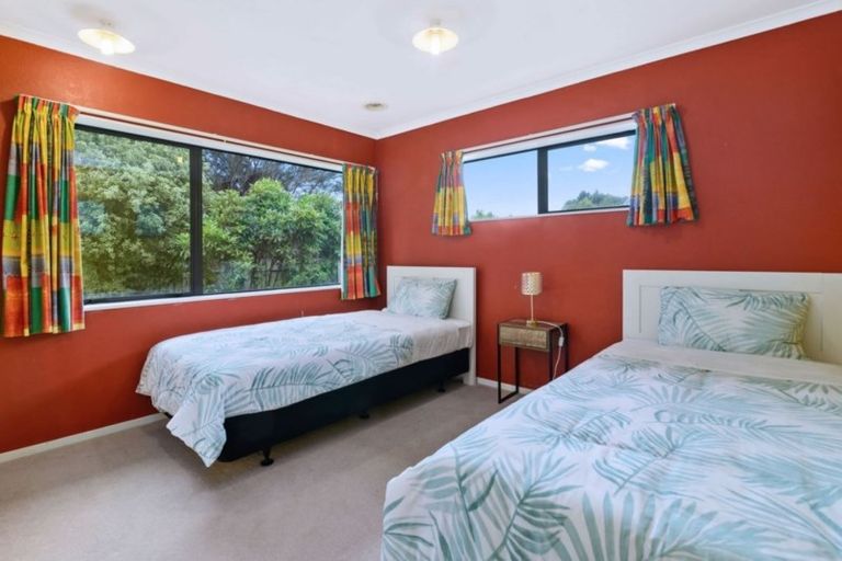 Photo of property in 33 Hoyte Place, Pukehangi, Rotorua, 3015