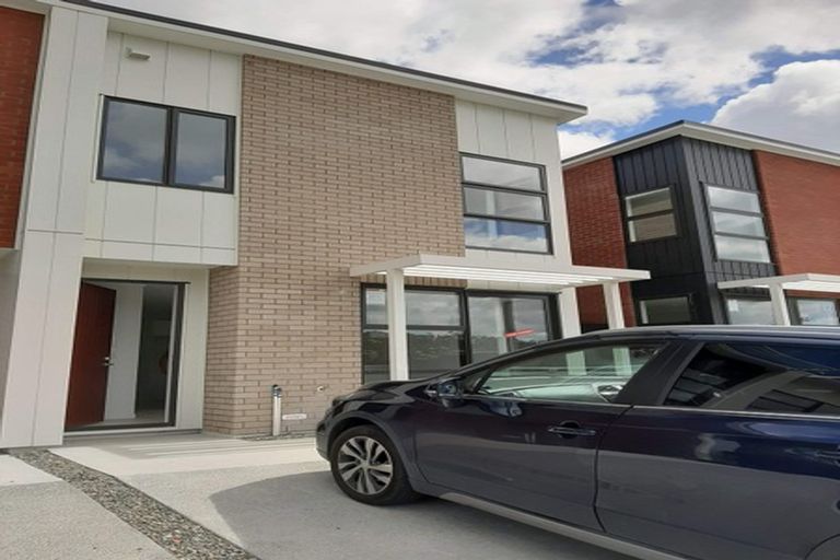 Photo of property in 31c O'meara Street, Swanson, Auckland, 0614