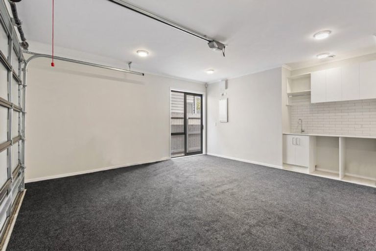 Photo of property in 18 Oyster Drive, Whenuapai, Auckland, 0618