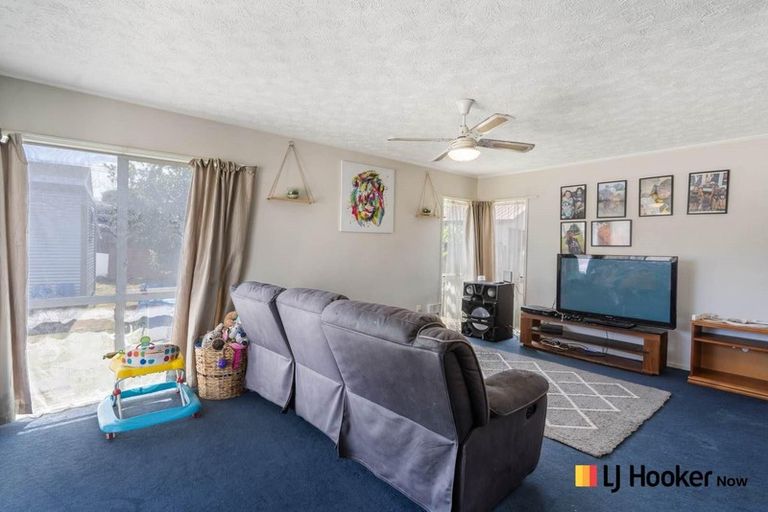 Photo of property in 23 Taitimu Drive, Weymouth, Auckland, 2103